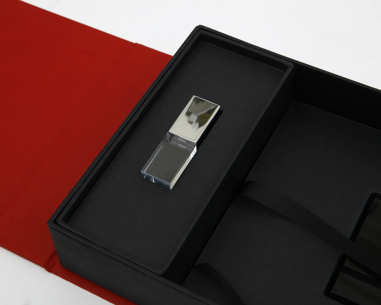 Caja Cartón Boudoir Passepartout 15x20cm + Apartado USB